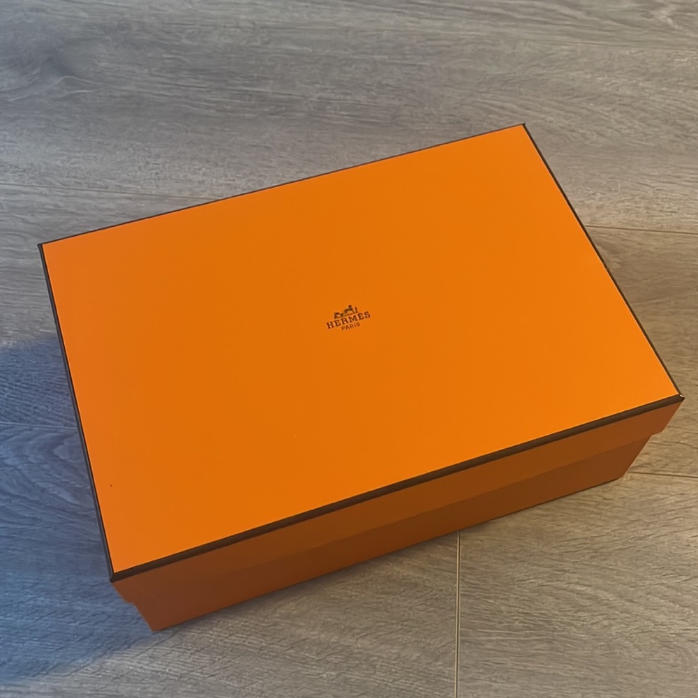 Brands new Hermes large box